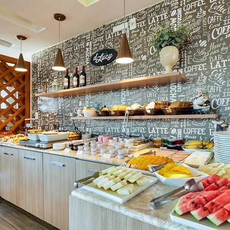Hotel Petropolis Inn Екстериор снимка