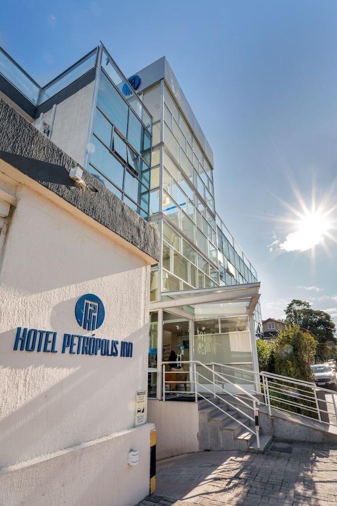 Hotel Petropolis Inn Екстериор снимка